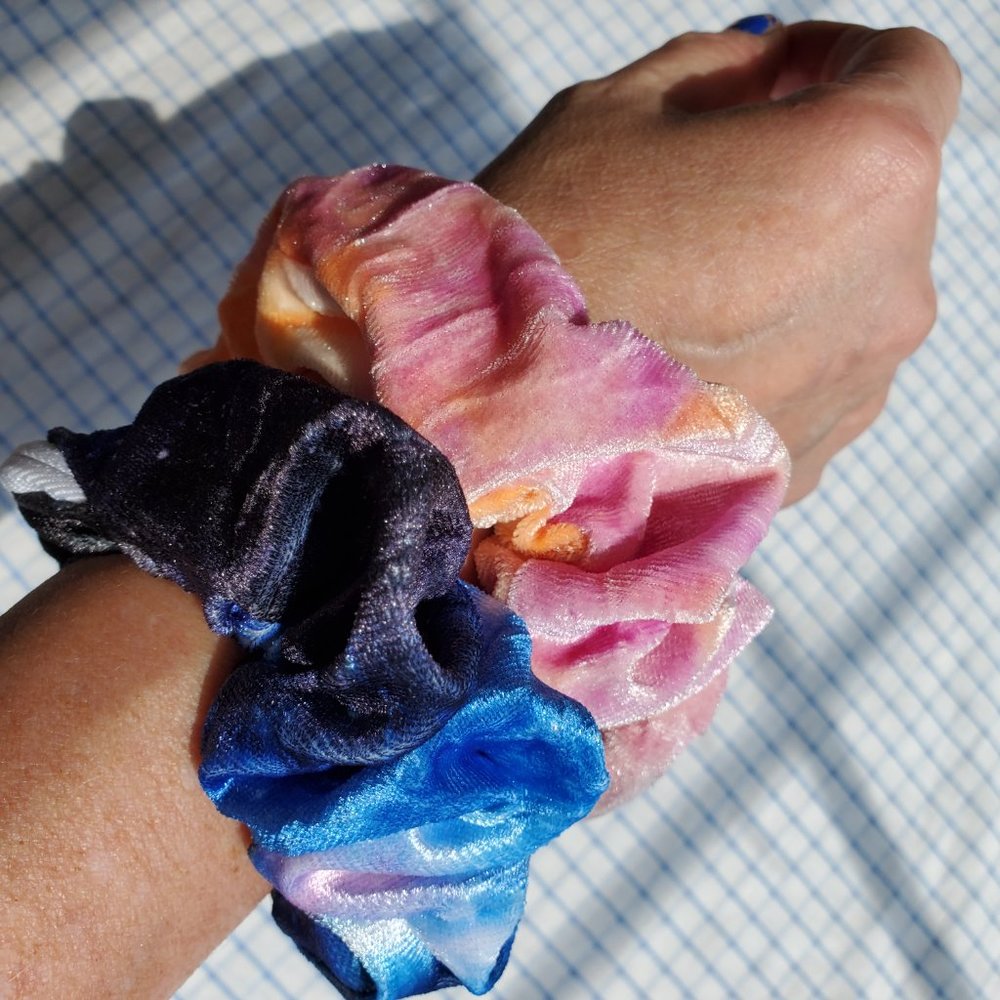 ZIPPER Scrunchie 3pks Tie Dye Velvet Hair Accessory New - Picture 6 of 13